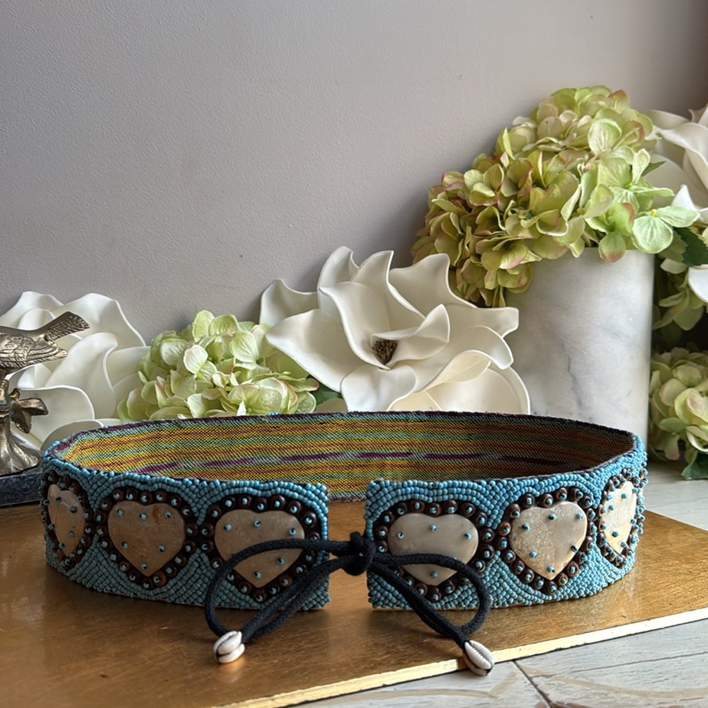 VNWOT! Genuine Stone and Hand Beaded 2.5” Belt